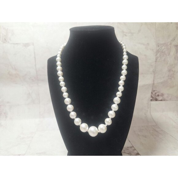Genuine Classic White Pearl Necklace, Fresh Water Pearl Necklace, Natural Pearl - Picture 3 of 10